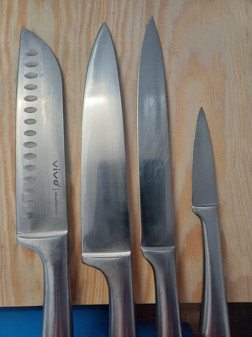 Couteaux après affûtage et restauration